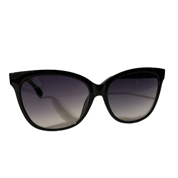 HIGH TEMPLE BOLD RETRO WOMENS ELEGANT CAT EYE SUNGLASSES matte black main image 6